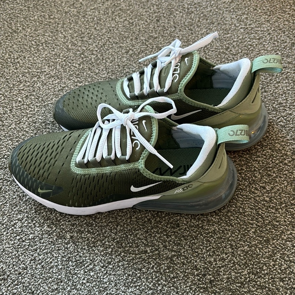 Nike Air Max 270 sneakers in khaki and white